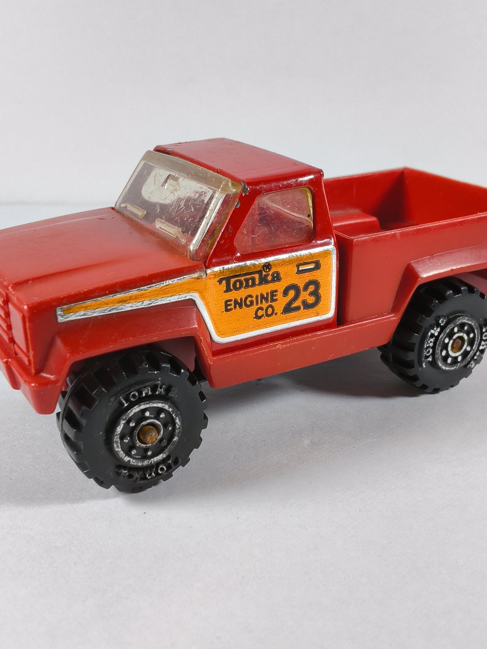 Vintage Tonka Red Engine Co 23 Step-Side Pickup Truck Made in Mexico 1:50 Scale
